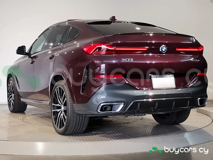 BMW X6 Темно-красный