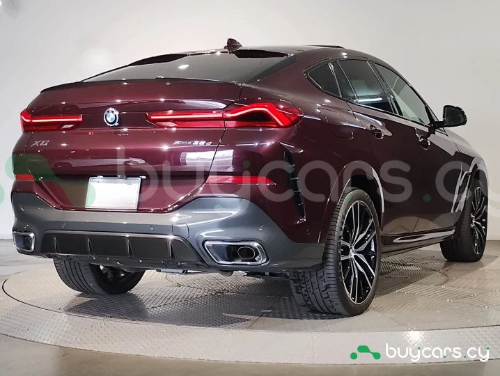 BMW X6 Темно-красный