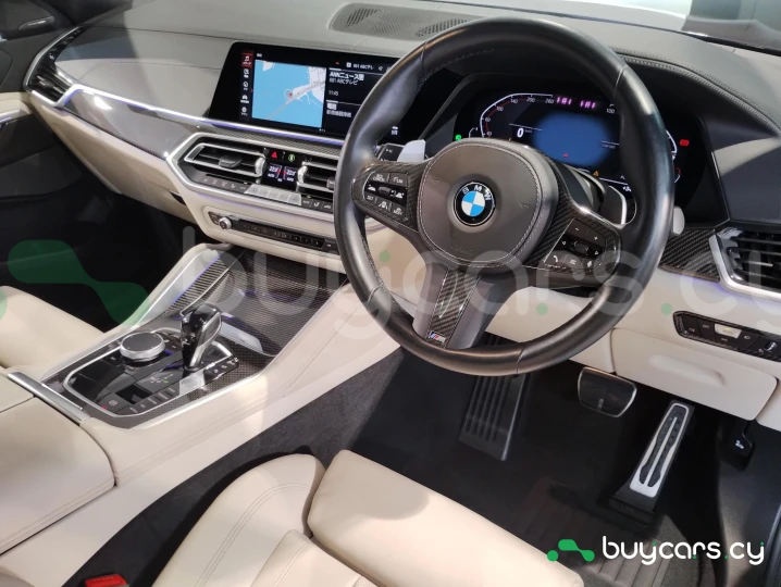 BMW X6 Темно-красный