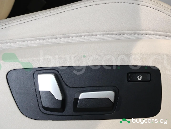 BMW X6 Темно-красный