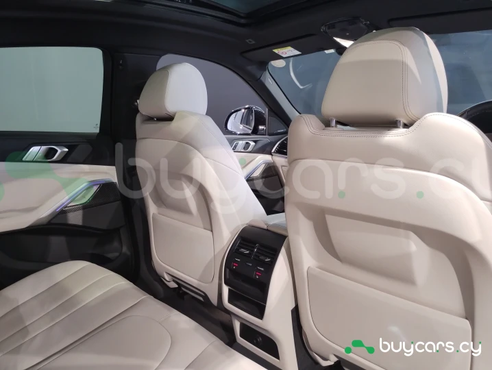 BMW X6 Темно-красный