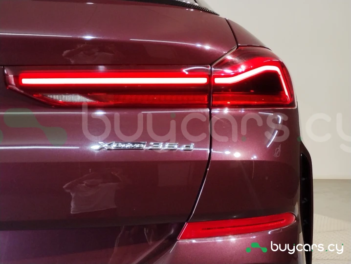 BMW X6 Темно-красный