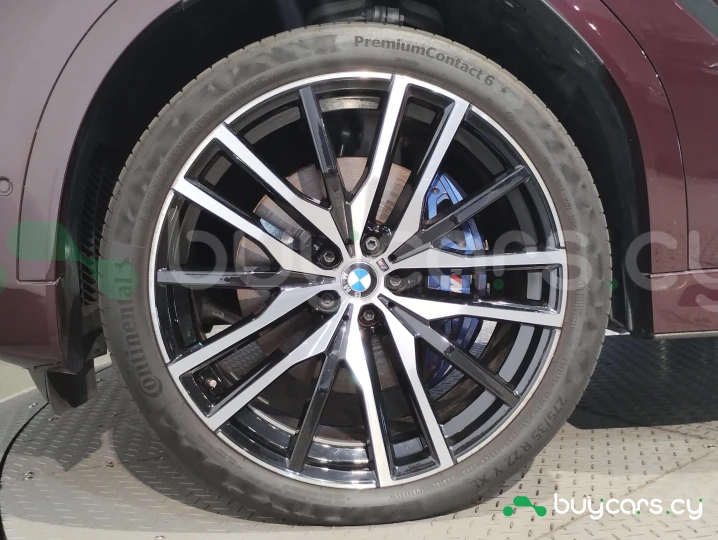 BMW X6 Темно-красный