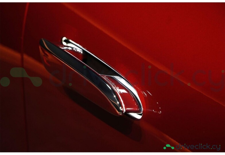 Mercedes EQS Red
