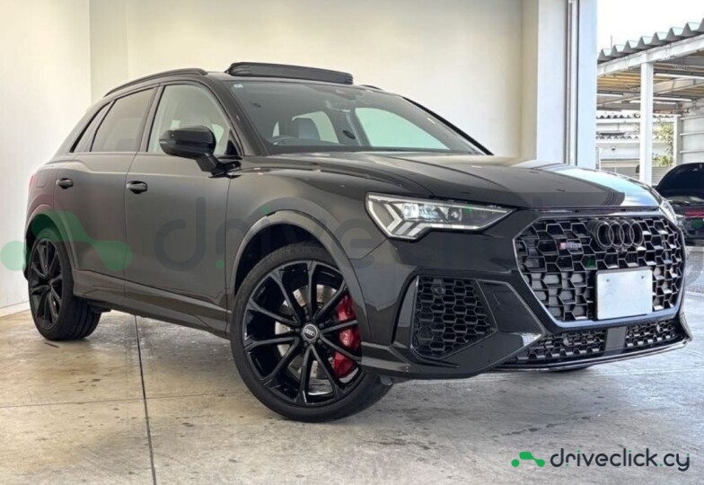 Audi RS Q3 Black
