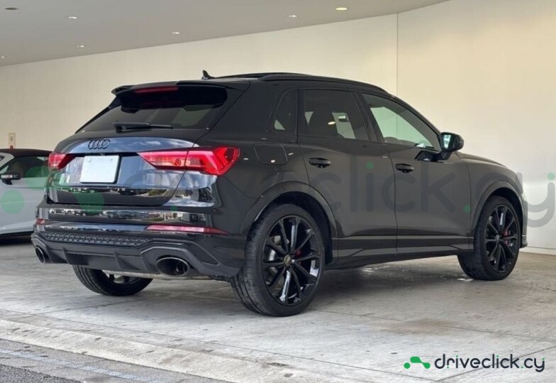 Audi RS Q3 Black