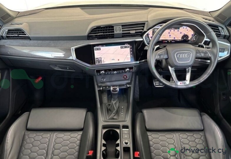 Audi RS Q3 Black