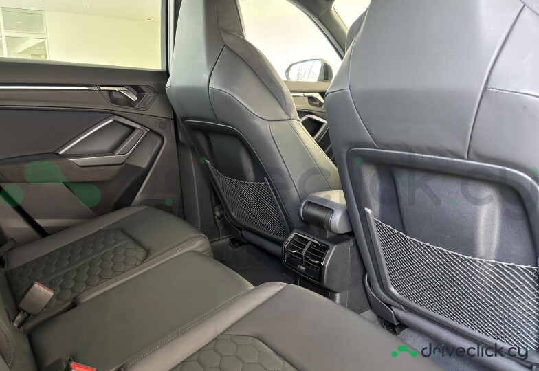 Audi RS Q3 Black