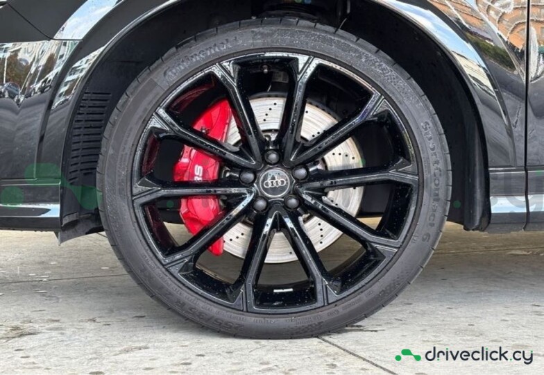 Audi RS Q3 Black