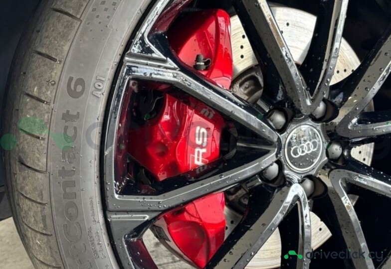 Audi RS Q3 Black