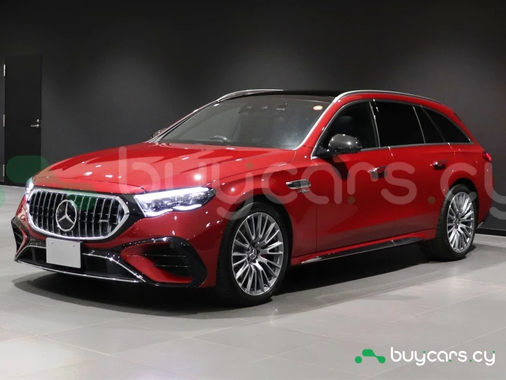 Mercedes E-class Red