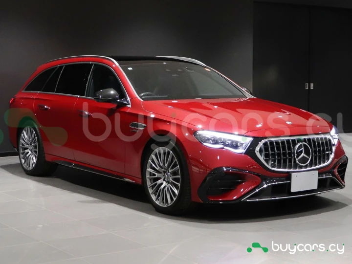 Mercedes E-class Red