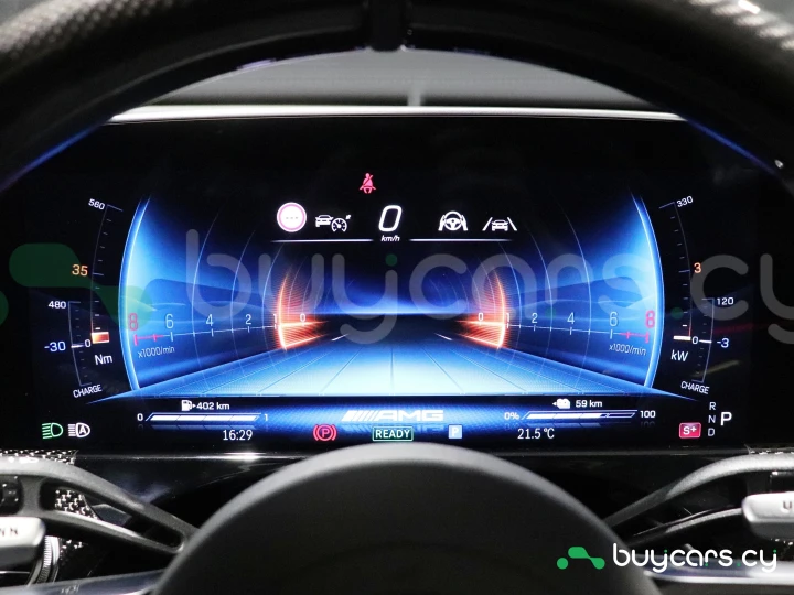 Mercedes E-class Red