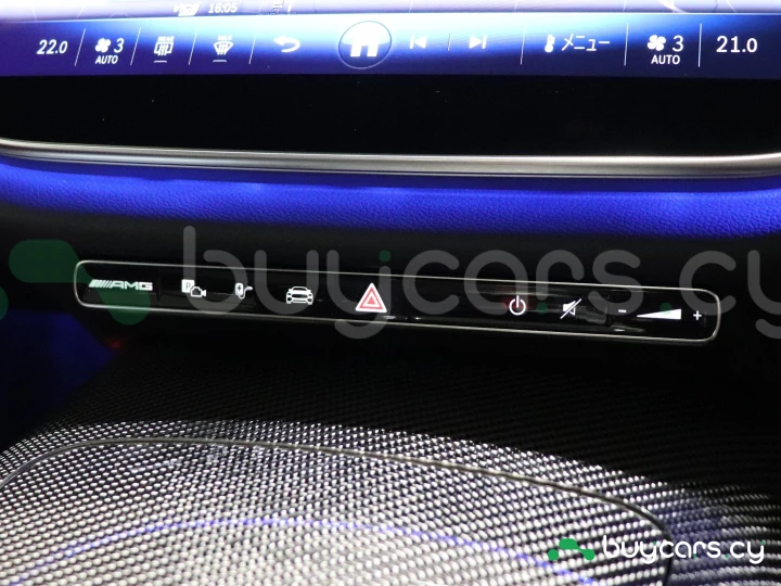 Mercedes E-class Red