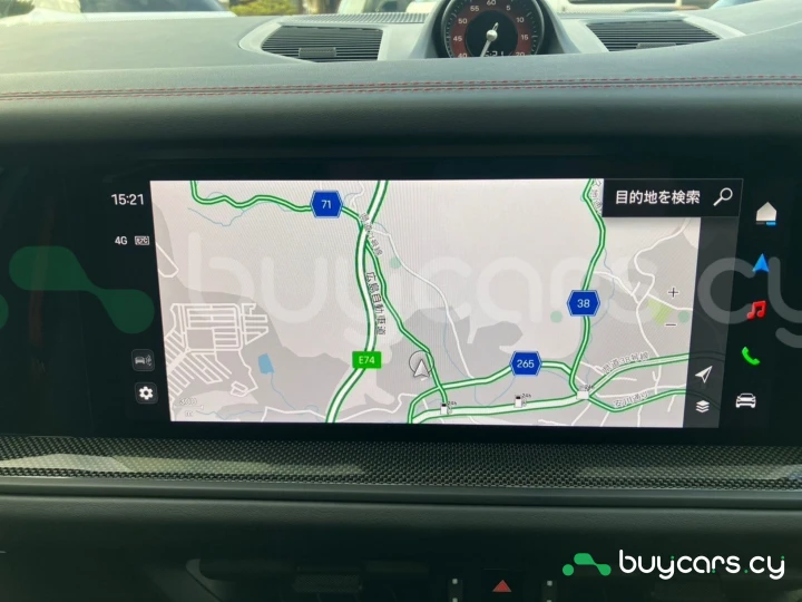 Porsche Cayenne Красный