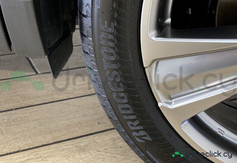 Lexus UX Grey