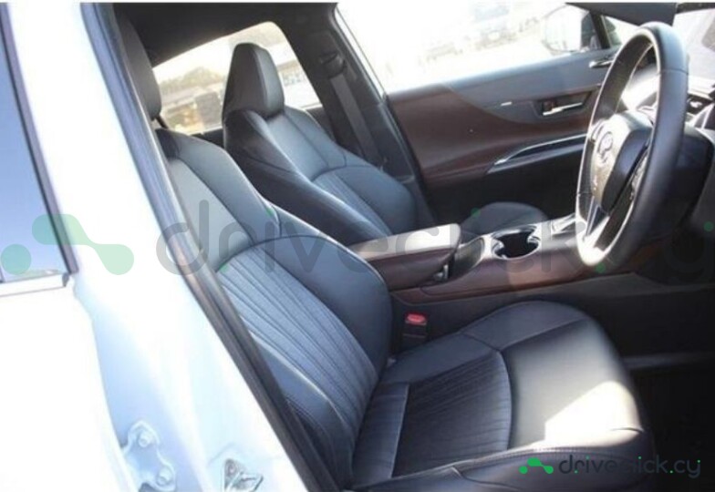 Toyota Harrier Белый