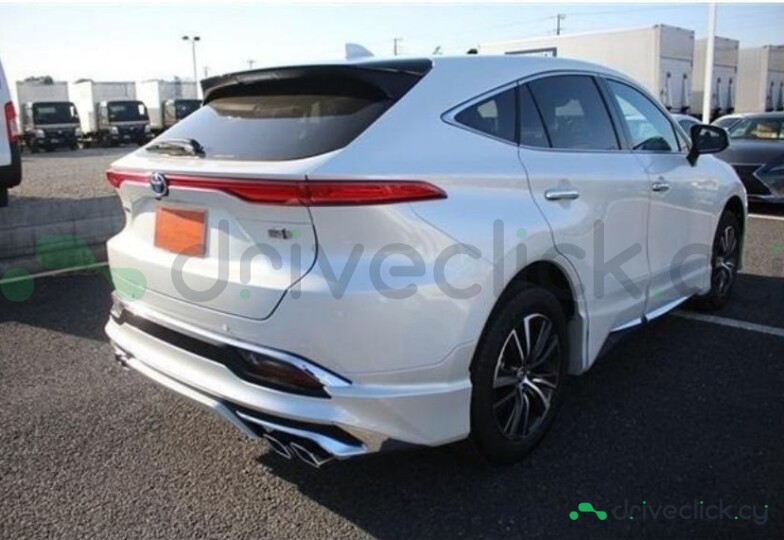 Toyota Harrier Белый
