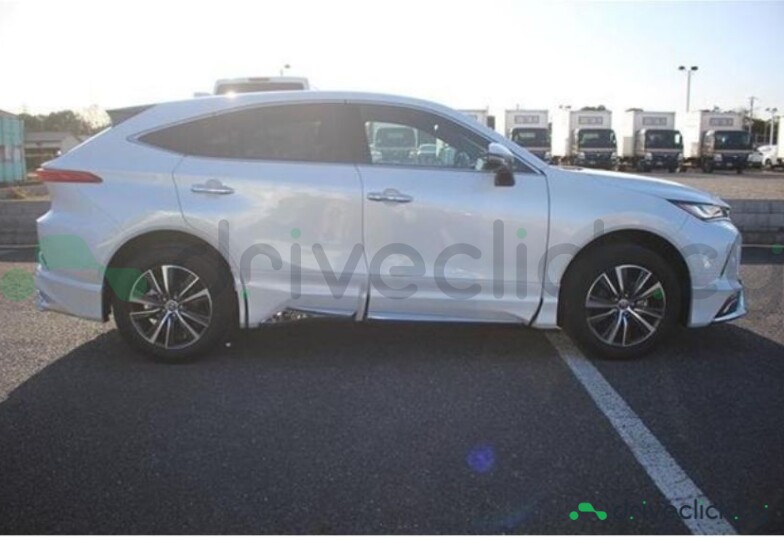 Toyota Harrier Белый