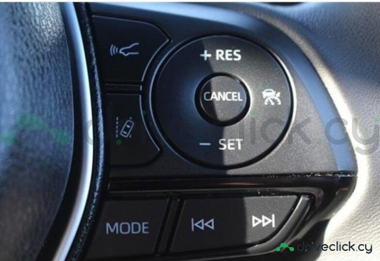 Toyota Harrier Белый