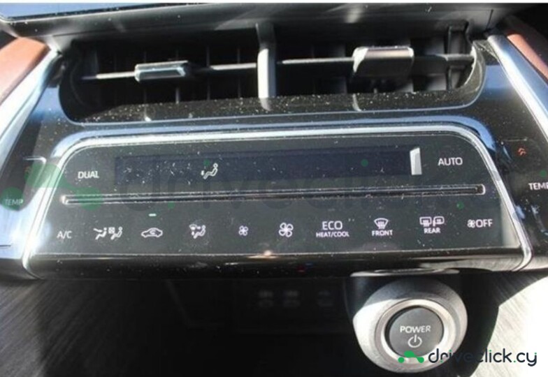 Toyota Harrier Белый