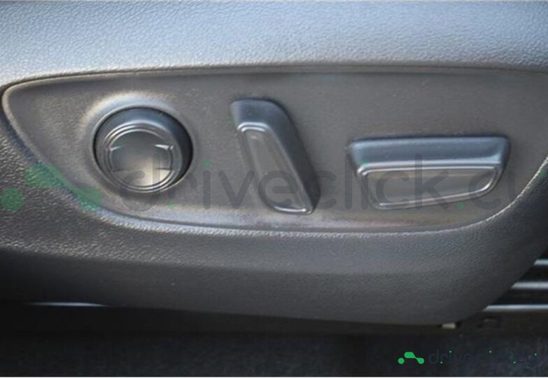 Toyota Harrier Белый