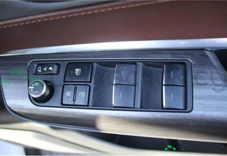 Toyota Harrier Белый