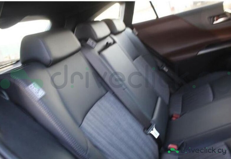 Toyota Harrier Белый