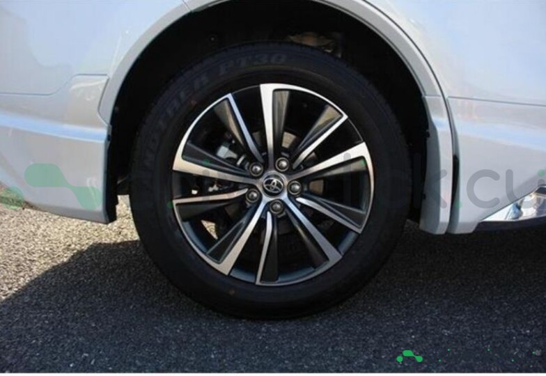Toyota Harrier Белый
