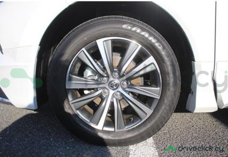 Toyota Harrier Белый
