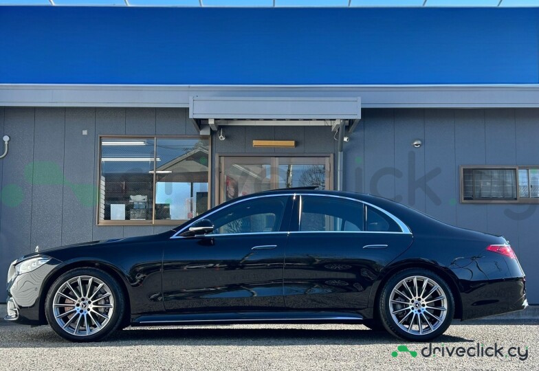 Mercedes S-class Black