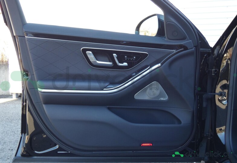 Mercedes S-class Black
