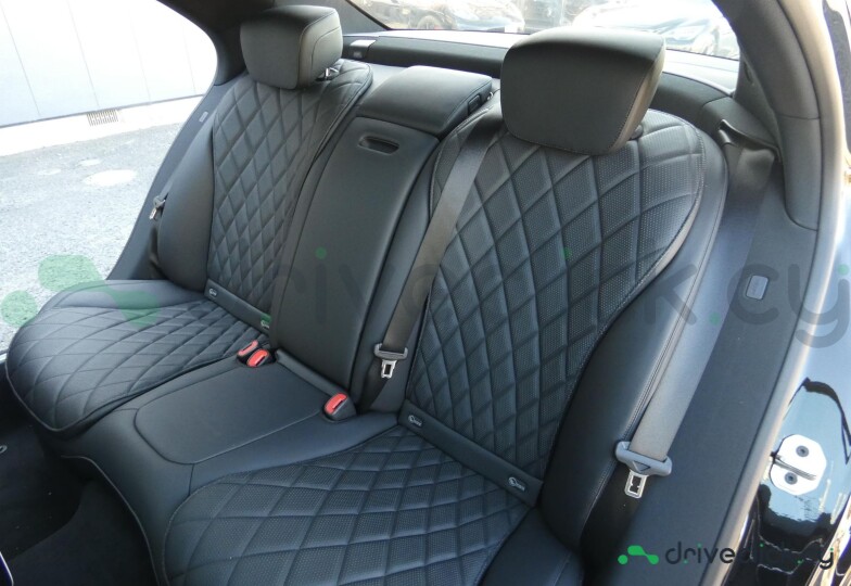Mercedes S-class Black