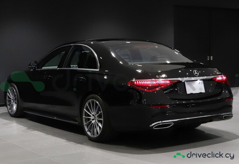 Mercedes S-class Black