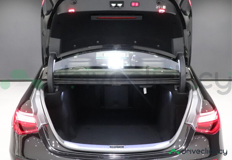 Mercedes S-class Black