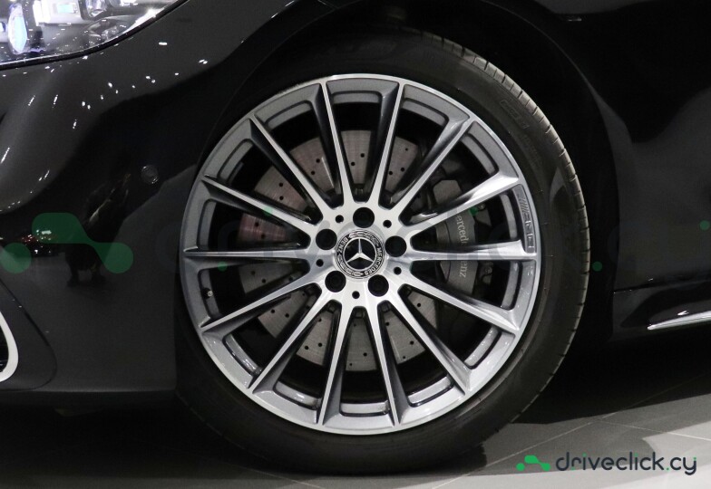 Mercedes S-class Black