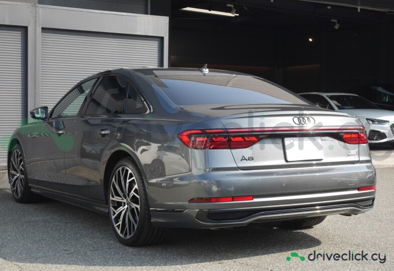 Audi A8 Black