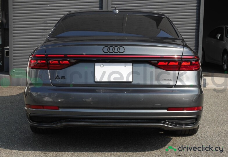 Audi A8 Black