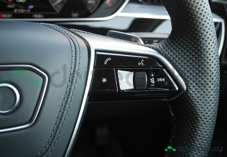Audi A8 Black