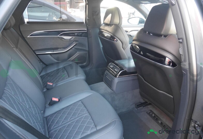 Audi A8 Black