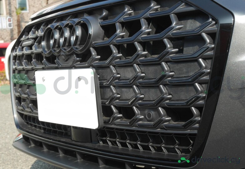 Audi A8 Black