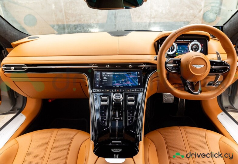Aston Martin DB12 Серый
