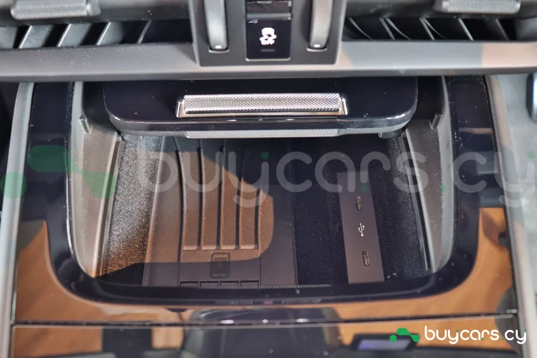 Porsche Cayenne Бежевый