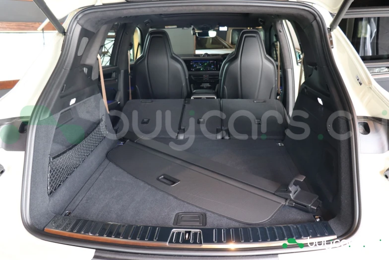 Porsche Cayenne Бежевый