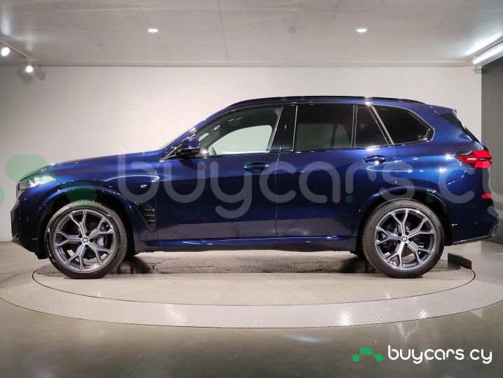 BMW X5 Синий