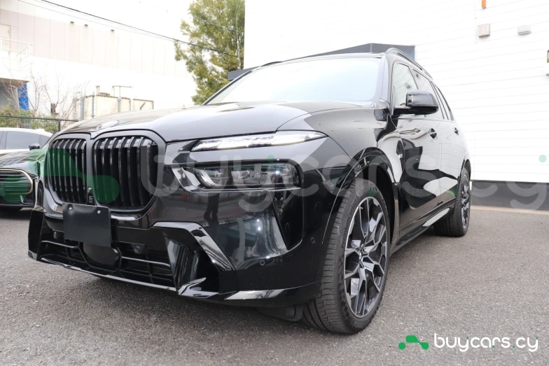 BMW X7 Black
