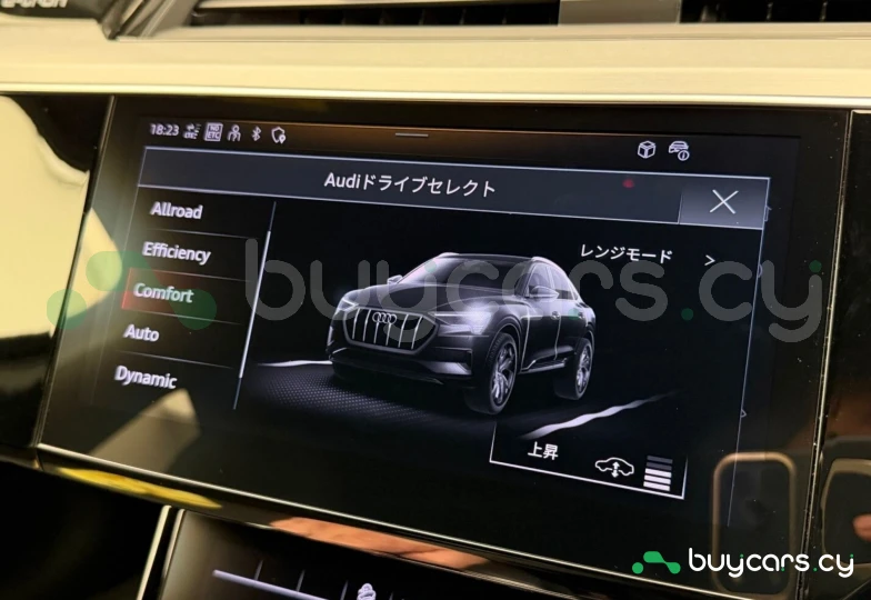 Audi Q8 Sportback e-tron Синий