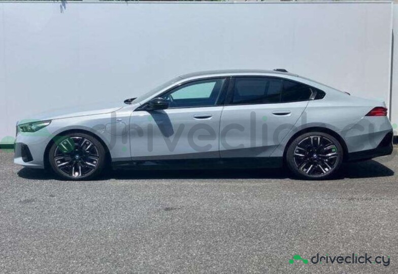 BMW i5 Grey