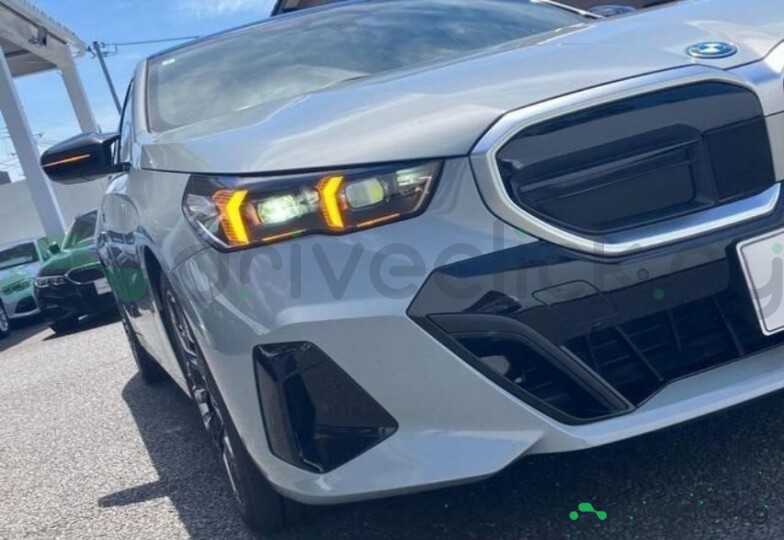 BMW i5 Grey