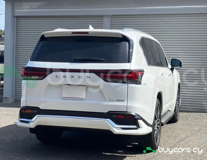 Lexus LX White